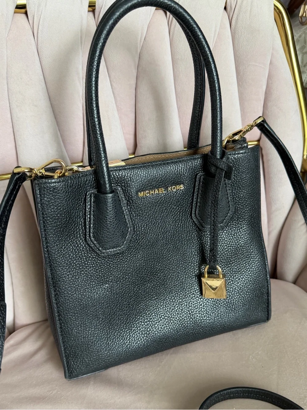 MICHAEL KORS⭐️🖤 Mercer Black Leather Crossbody